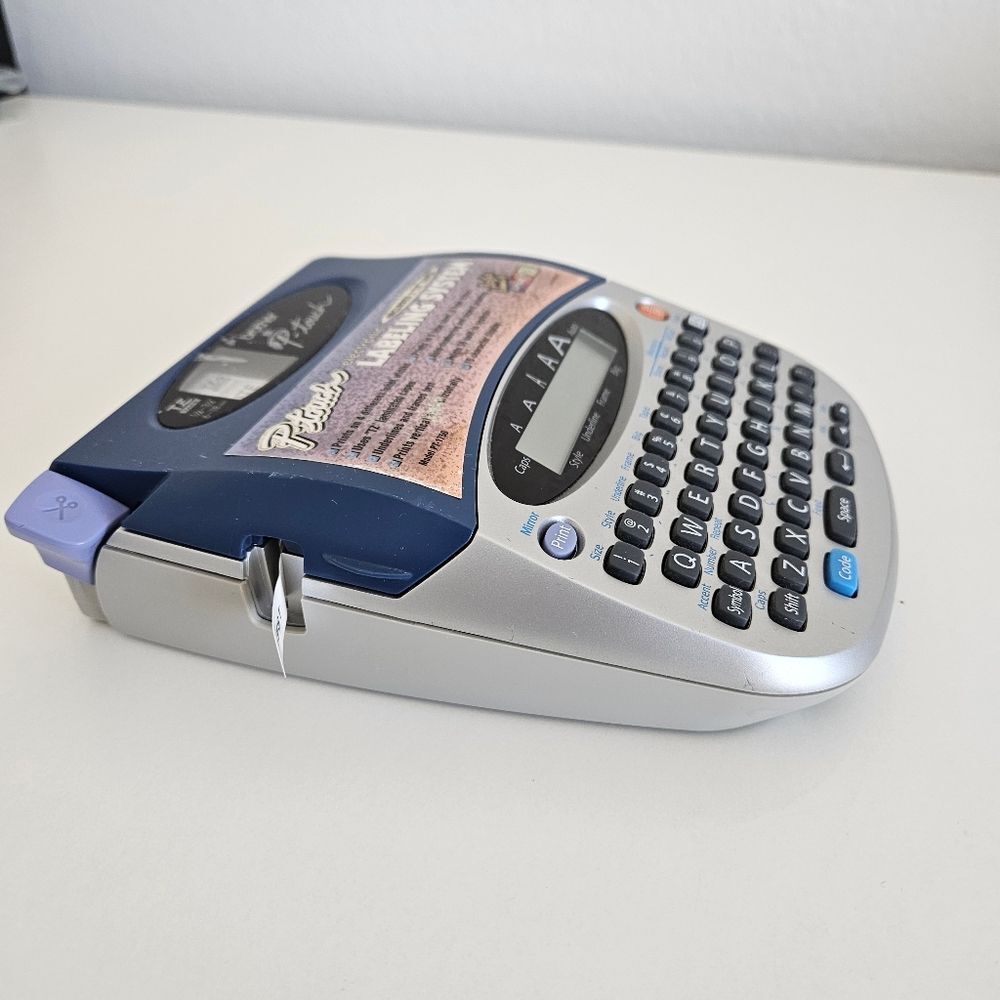 Brother | P-Touch PT-1750 Electronic Label Maker With Extra Labels & Batteries - Picture 7 of 11